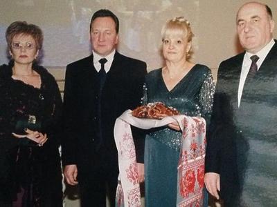 Слева направо: Людмила и Евгений Шашенковы, Владимир Пронин с женой