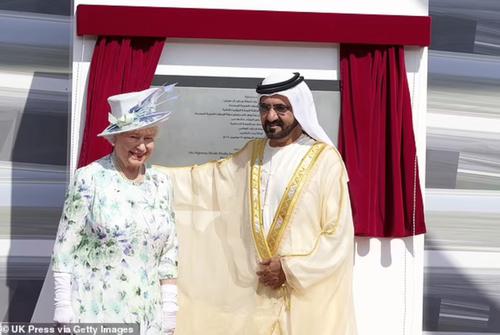 Королева Елизавета II и шейх Мохаммед бин-Рашид аль-Мактум