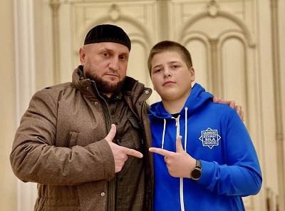 Дауд Сельмурзаев (слева) и  Адам Кадыров