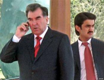Таджикистану пора перейти к беспрезидентникам?