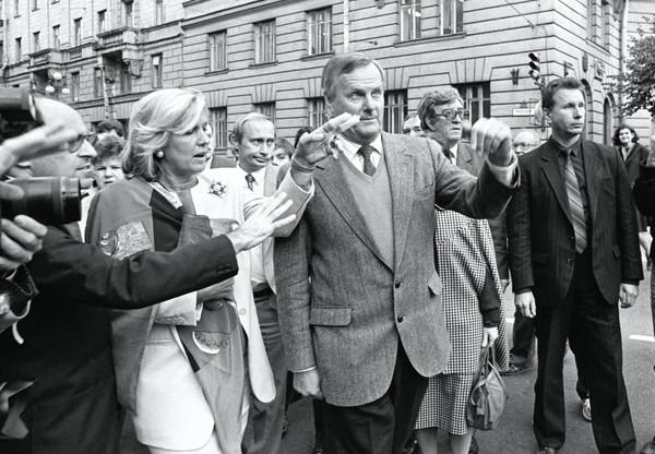 Владимир Путин, Анатолий Собчак (в центре) и Виктор Золотой (крайний справа)