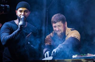 Тимати и Рамзан Кадыров открывают кафе Black Star Burger на проспекте Путина в Грозном