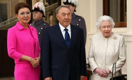 Слева направо: Дарига и Нурсултан Назарбаевы, королева Елизавета II