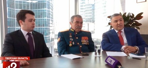 Слева направо: Ярослав Шицле, Муся и Рустам Курмаевы